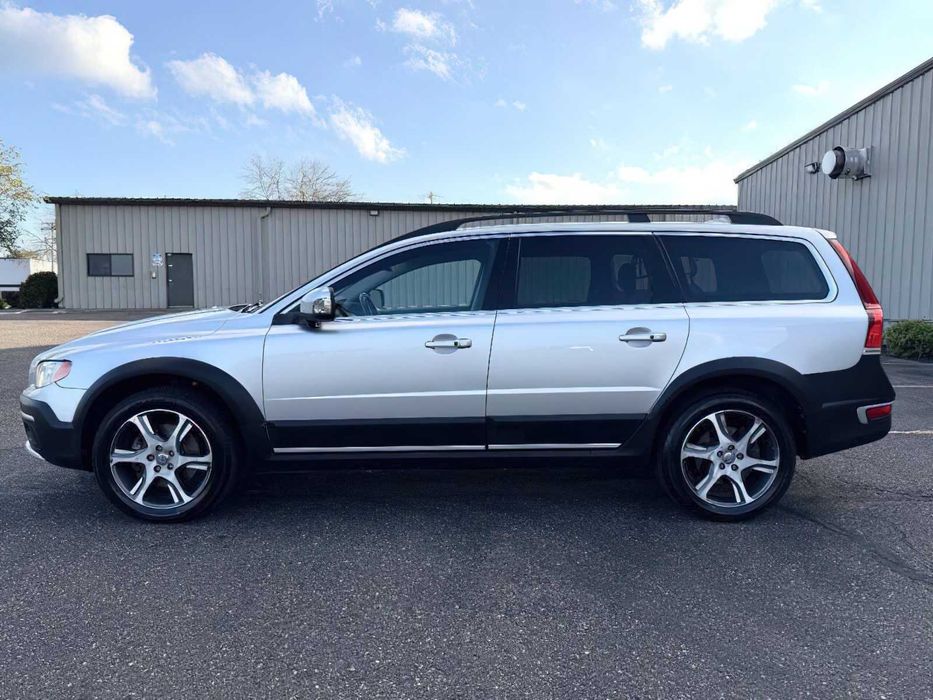 Volvo XC70      2016