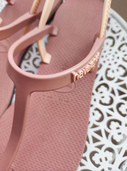 Sandálias Havaianas novas t 39 europeu modelo Paraty