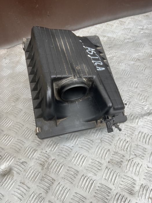 Корпус воздушного фильтра Opel astra classic астра опель 08год