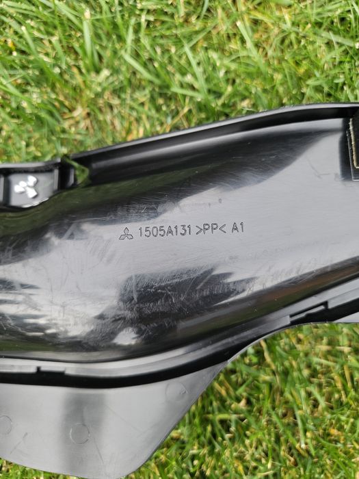 Патрубок повітряного фільтра Mitsubishi L200 Pajero sport 2006-2015