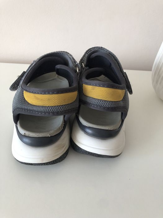 Дитячі босоніжки zara 21,5 см