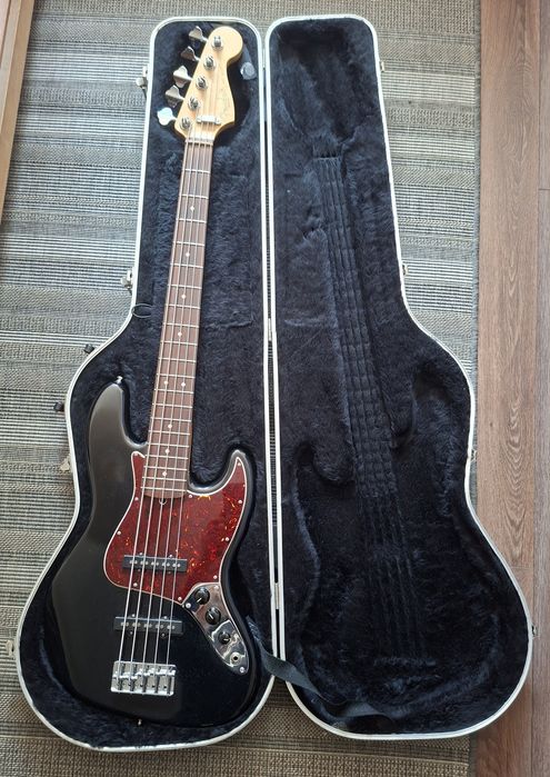 Fender Jazz Bass V