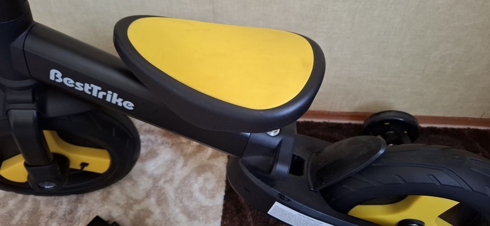 Дитячий триколісний велосипед-трансформер Best Trike