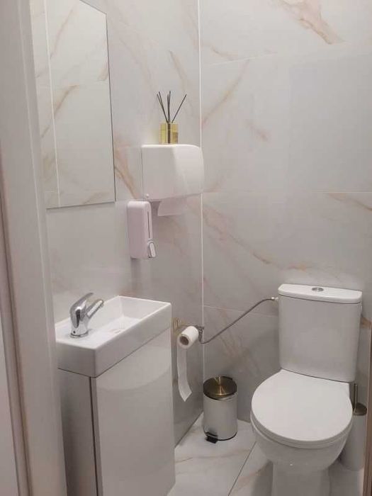 Podnajmę gabinet.