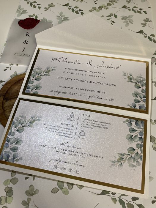 Ślubne zaproszenie składane