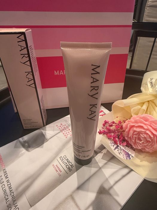 Zmiękczający krem Mary Kay