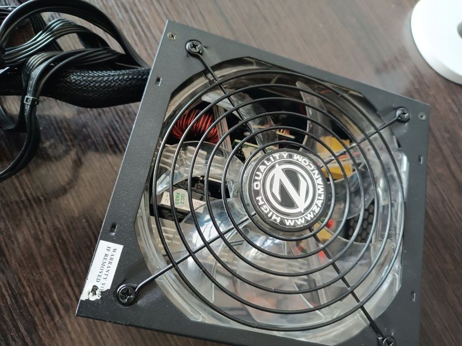 Блок живлення Zalman ZM700-TX 700W 80 PLUS