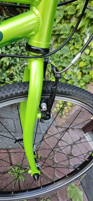 Rower Islabikes Beinn 24" 9 kg lepszy od Woom Specialized Cube