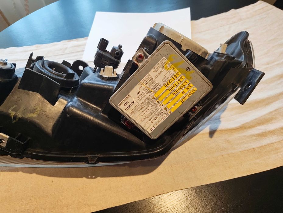 Farol Honda Accord – Xenon D2S / Halogéneo H1 – Ref. P2926 – Original