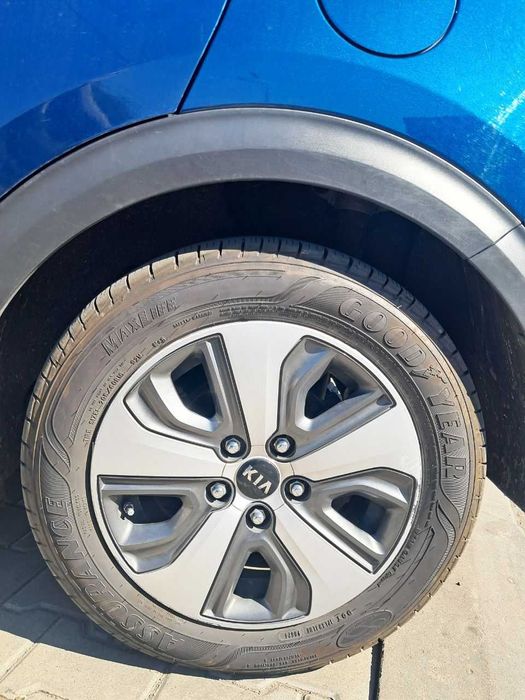 Kia Niro гибрид 1.6