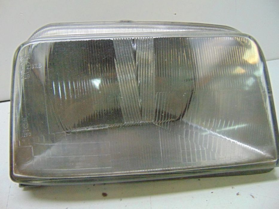 Audi80 farol direito/Renault super 5 farois originais