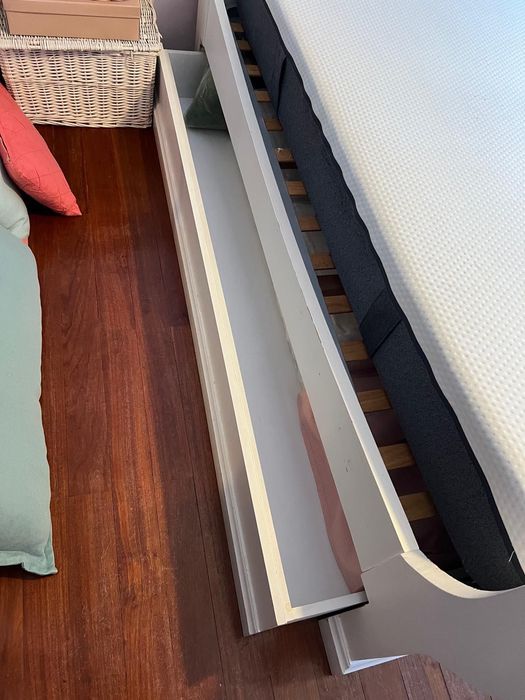 Cama solteiro com colchão