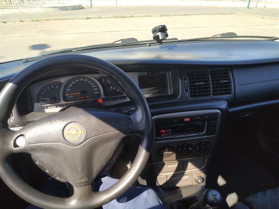 Opel Vectra 2.0 DTI Sport