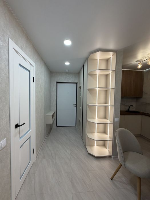 Продам 2-кімнатну квартиру в ЖК Атлант на Симона Петлюри, 28