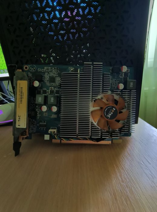 Відеокарта gt240