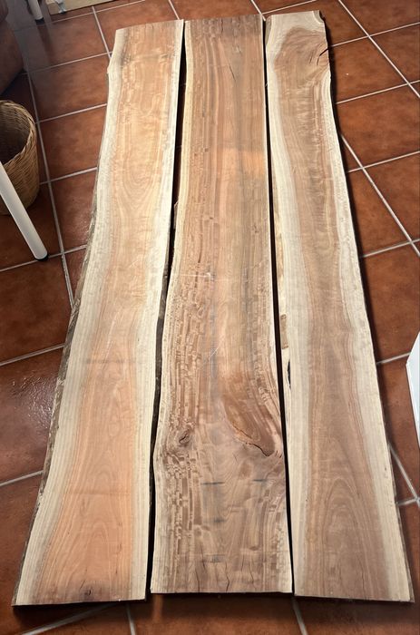 Madeiras de eucalipto vermelho