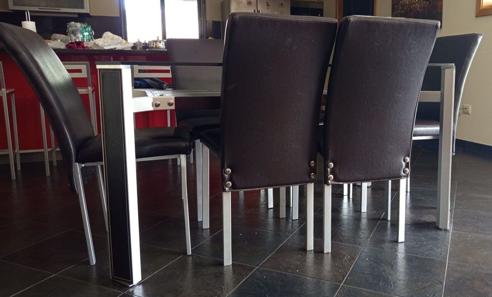Mesa vidro com 6 cadeiras