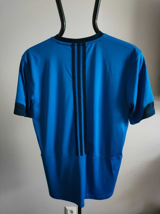 nowa sportowa koszulka ADIDAS