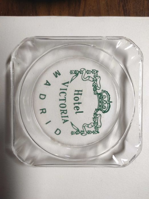 Colecção de cinzeiros de hotel vintage