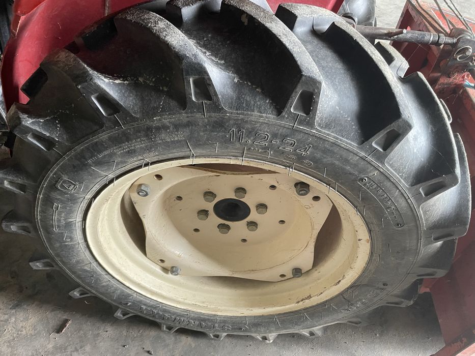 Trator yanmar YM246D