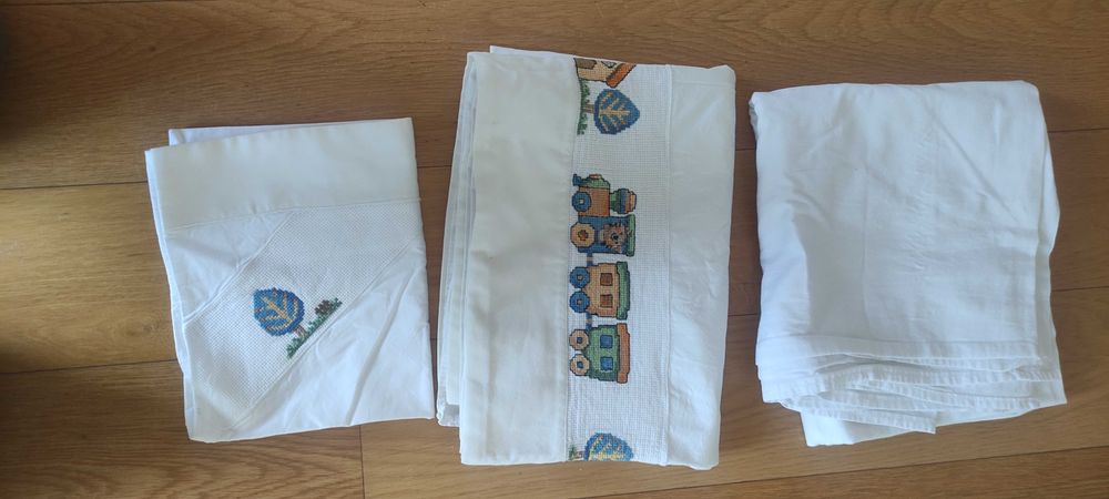 Lençóis para cama de bebé