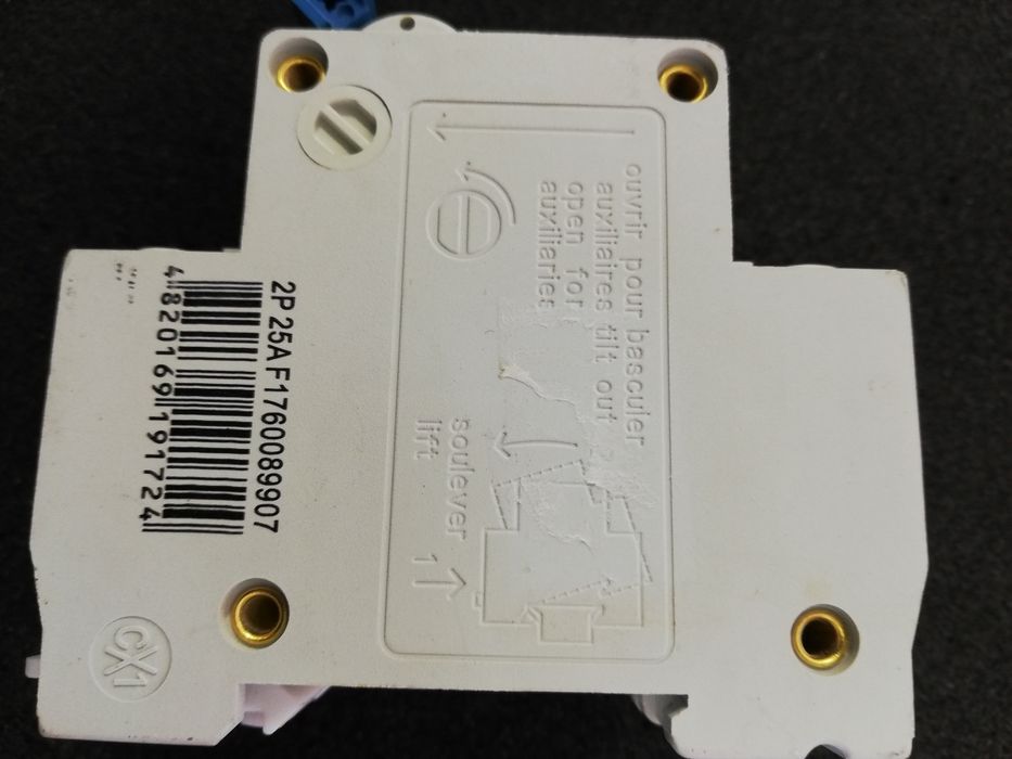 Автоматический выключатель Титан АВ 2000 2/25А