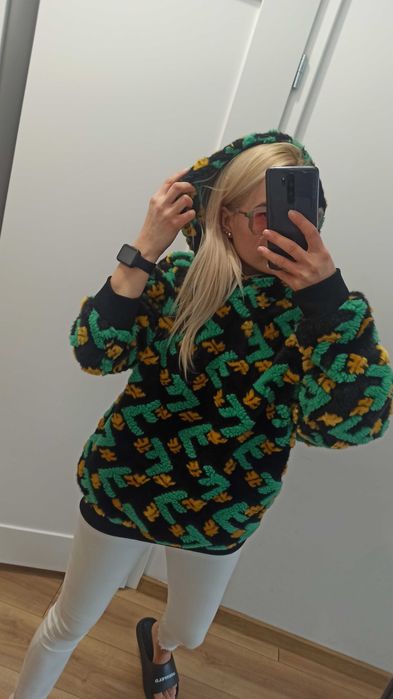 Fendi kurtka futerko bluza  M
