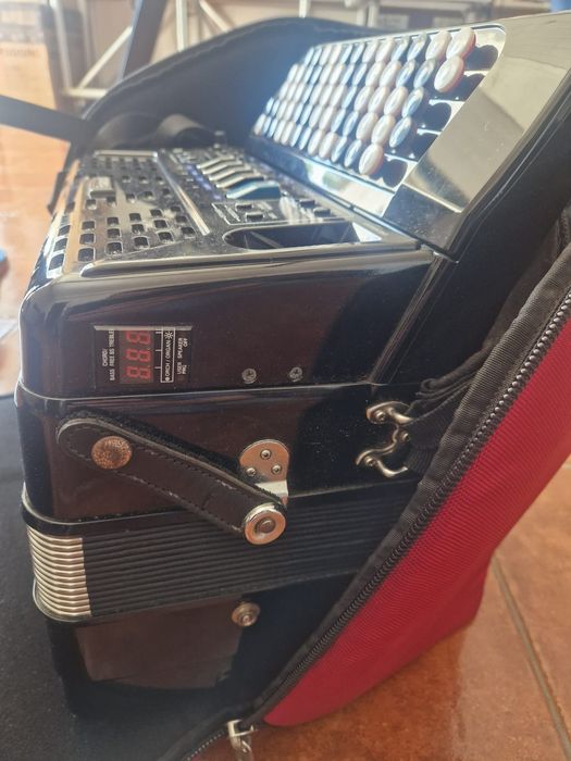 Roland FR-1x -Accordion (Acordeão Digital)
