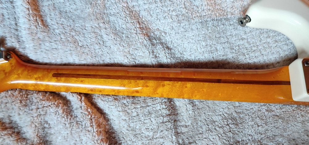 Fender Stratocaster - pickupy Tom Anderson/Seymour Duncan