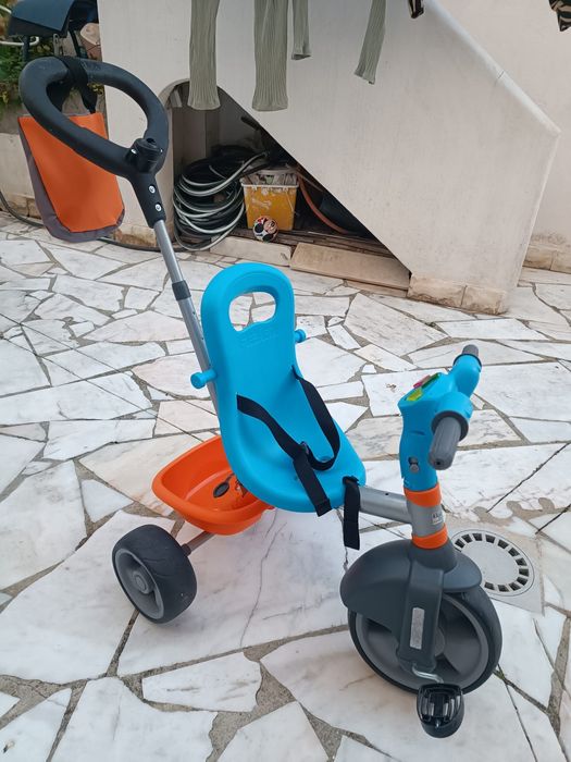 Vendo triciclo da Feber