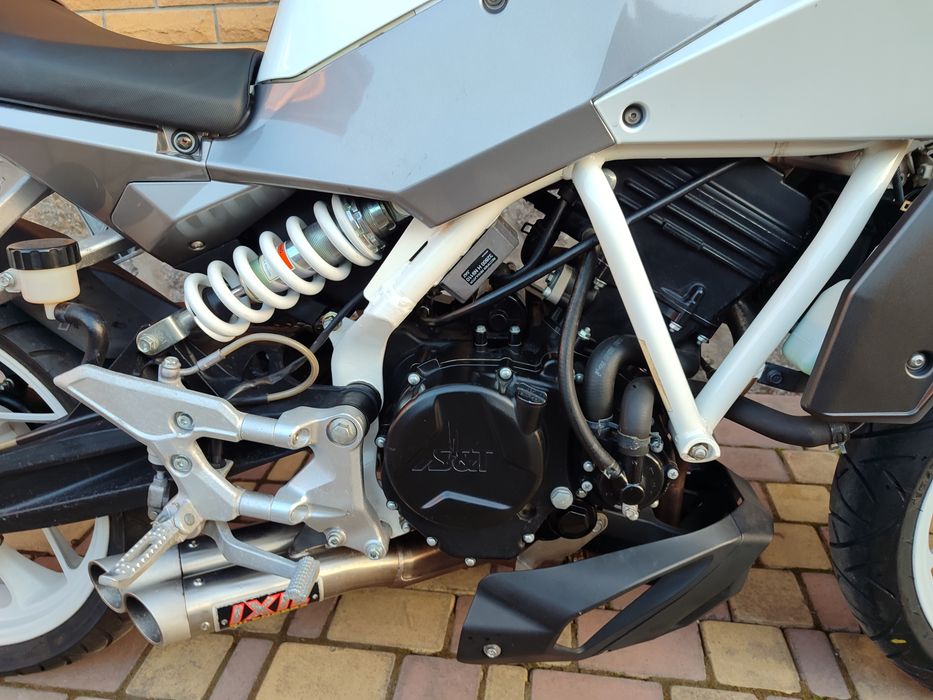 Hyosung GD250N 2014