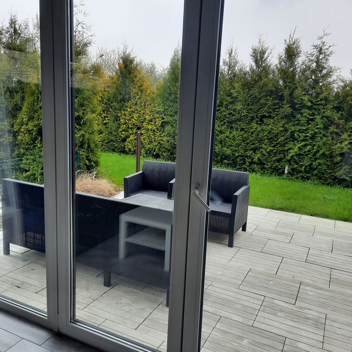 Apartament dwupoziomowy z tarasem i ogródkiem