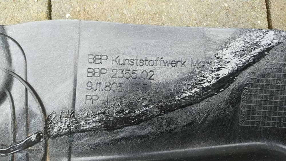 Porsche taycan 9j1 корито перед  9j1805075b,a