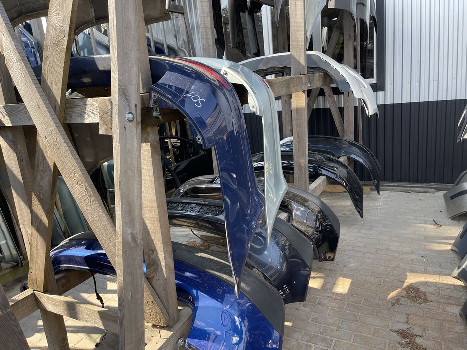 Бампер передній VW Touran Passat B6 Golf 5/6 Джетта Шкода Октавія а5