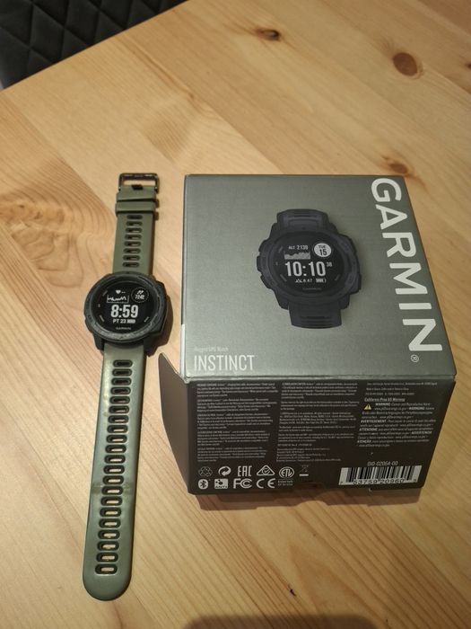 Garmin  Instinct