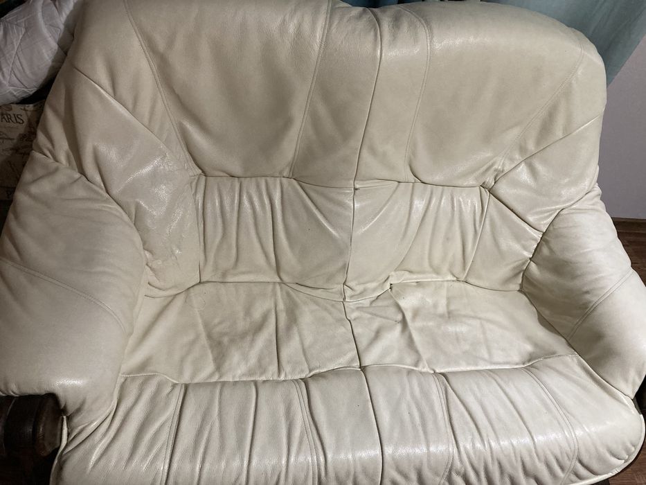 Dwie skorzane sofy 3 + 2