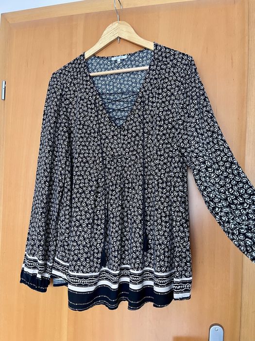 Piękna bluzka BOHO z ozdobnym wiązaniem 48