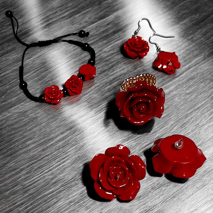 Róże,Kolczyki,Pierścionek,Bransoletka,Biżuteria,Walentynki,Kwiaty