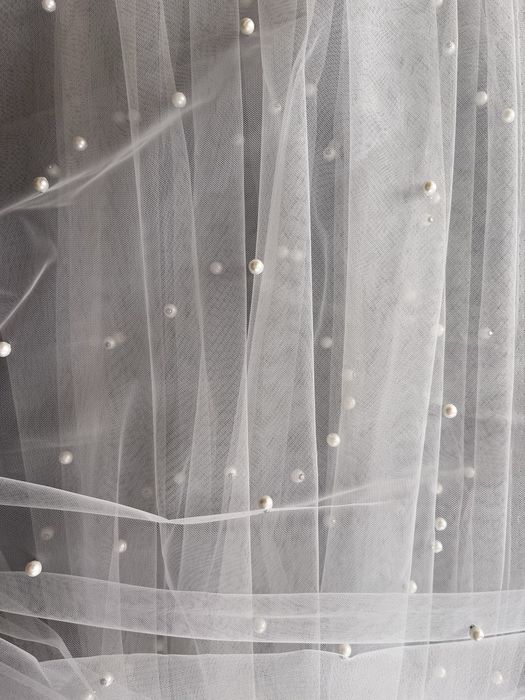 Весільна фата з перлинками