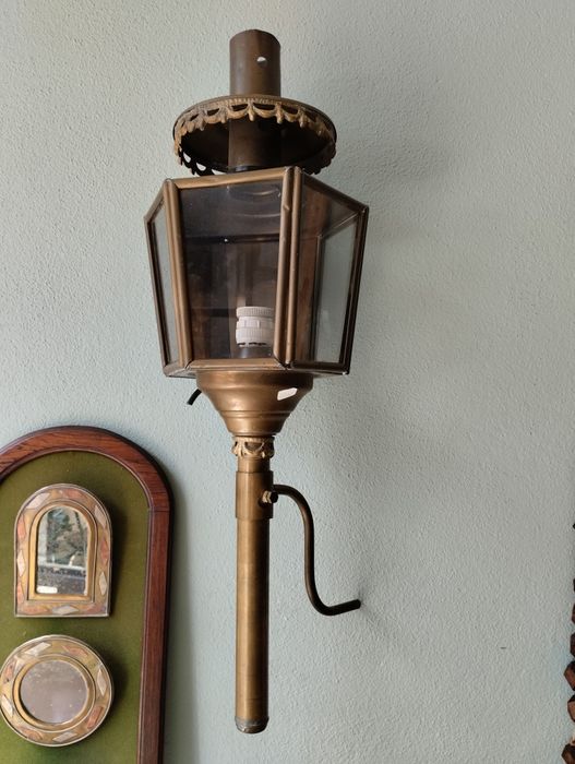 Lanterna de parede antiga muito bonita (electrificada)