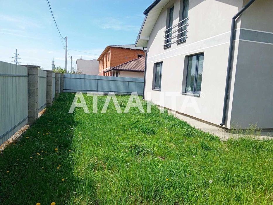 Продається котедж