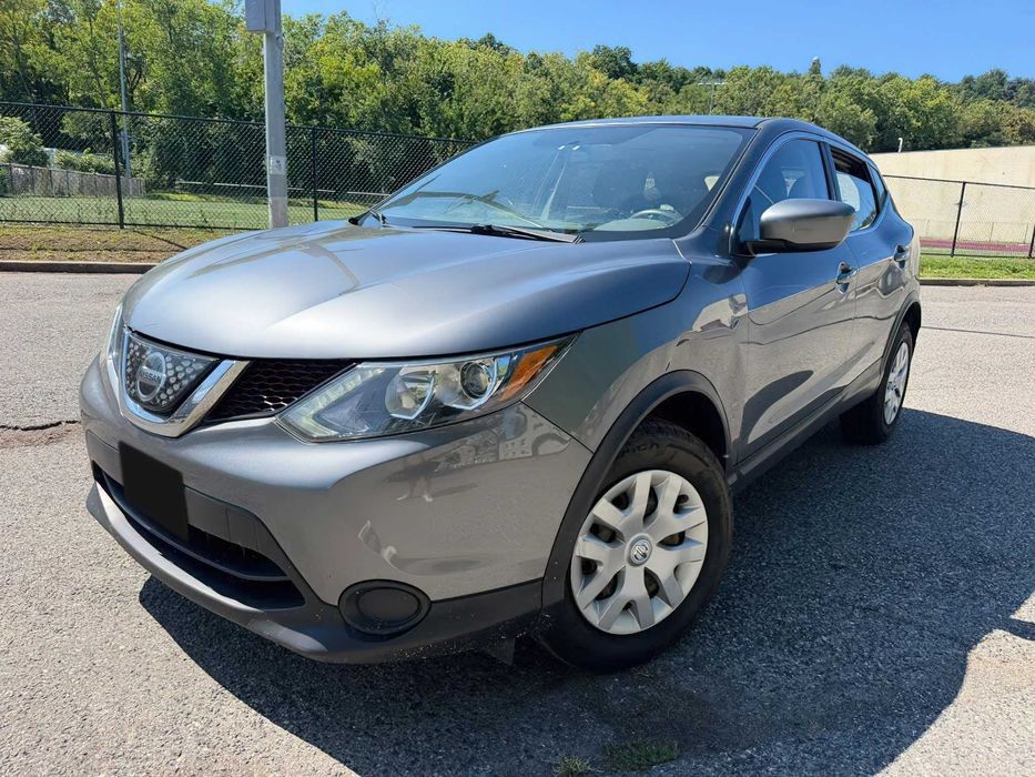 Nissan Rogue Sport      2019