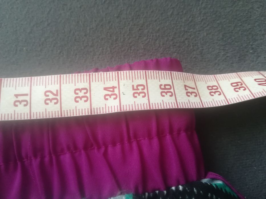 Nowe krótkie spodenki szorty rozm. M/L