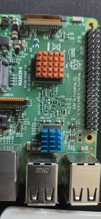 Raspberry pi 3b com caixa