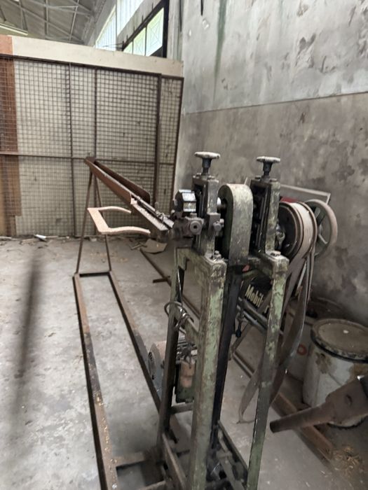 Máquina industrial de ondular arame para malha / tela (anos 50/60) — Serralharia antiga, Maia
