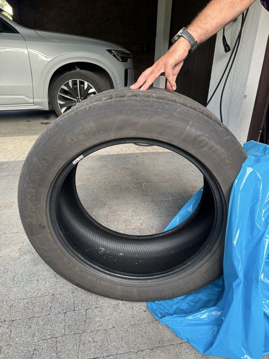 Komplet Continental PremiumContact 6 275/50 R20