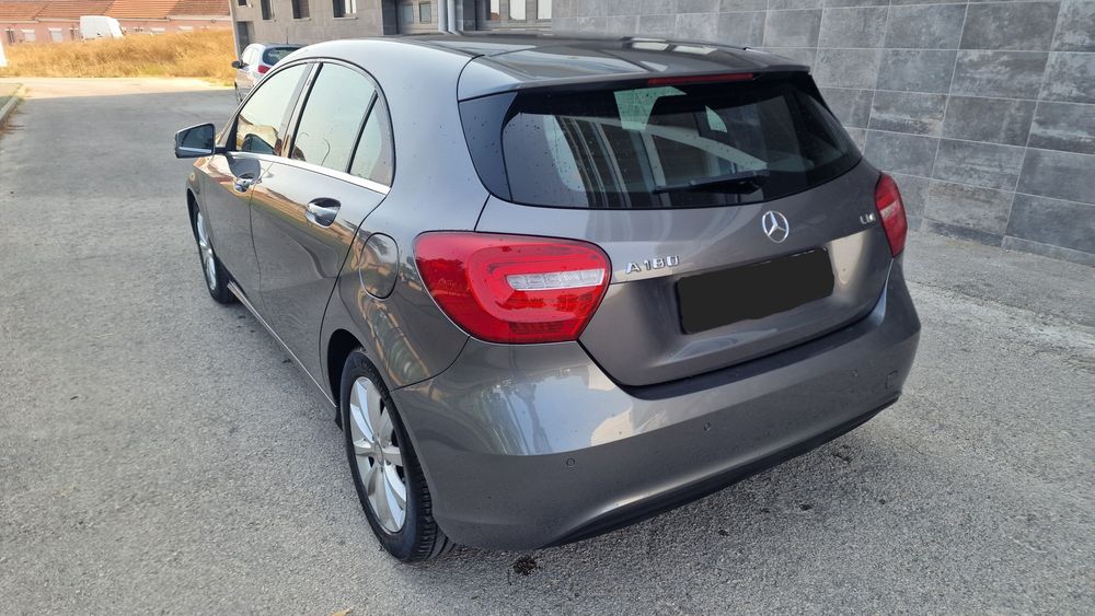 Mercedes-Benz A 180 — fotografia 4