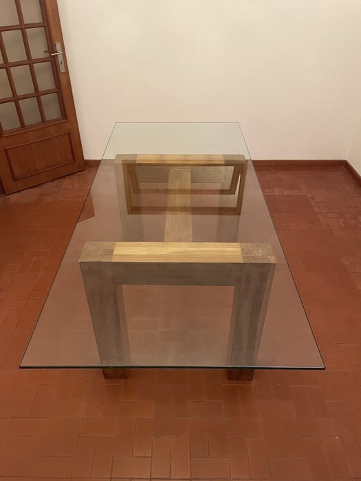 Mesa de jantar de vidro