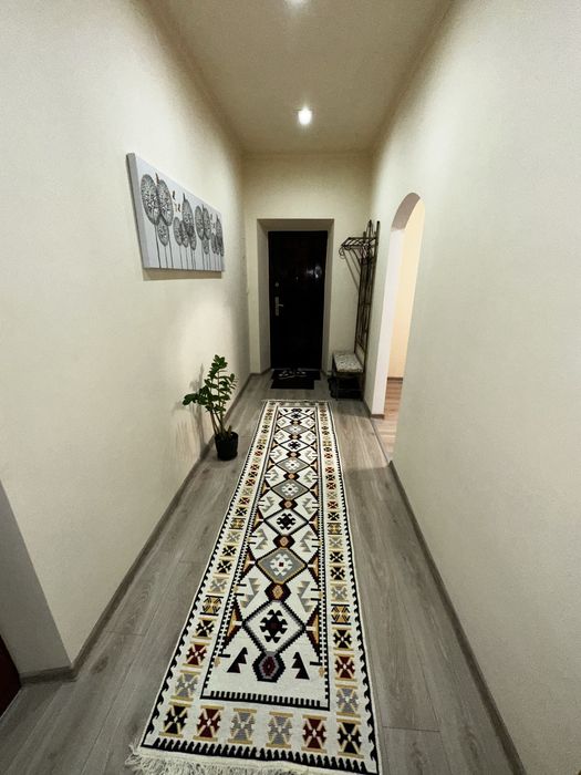 Подобова оренда в центрі.( Без відключення світла)