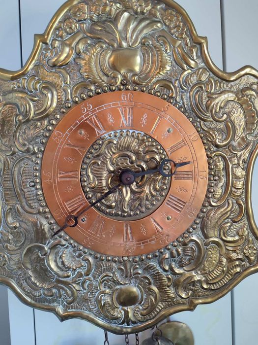 Продам часы настенные старинные Германия